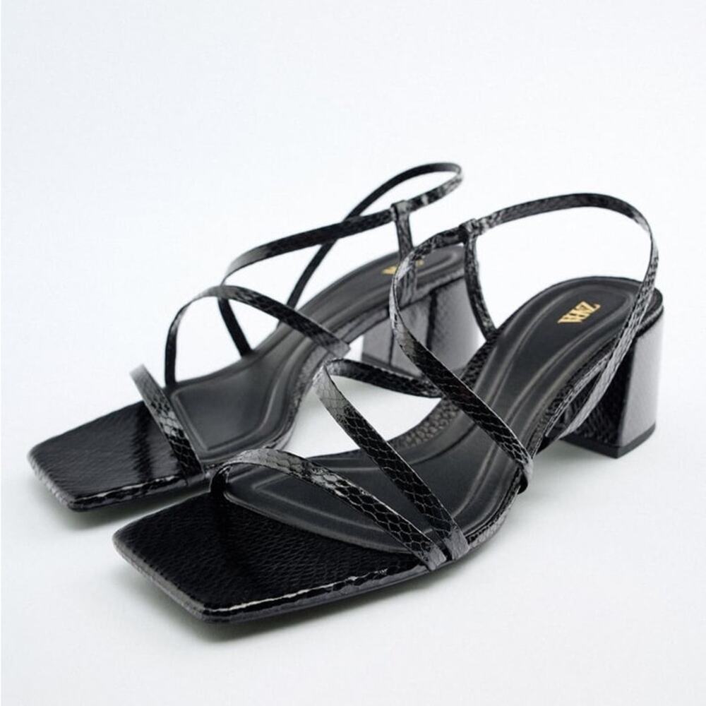 ZARA MID HEIGHT BLOCK HEEL SANDALS
BLACK - Picture 4 of 7